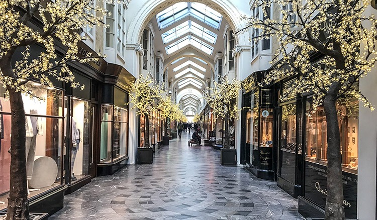 Burlington Arcade, galería comercial en Mayfair, Londres