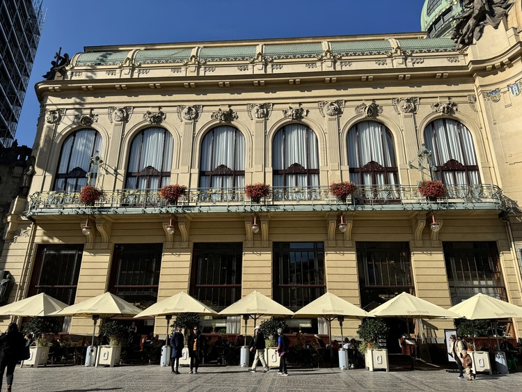 Café de la casa municipal de Praga