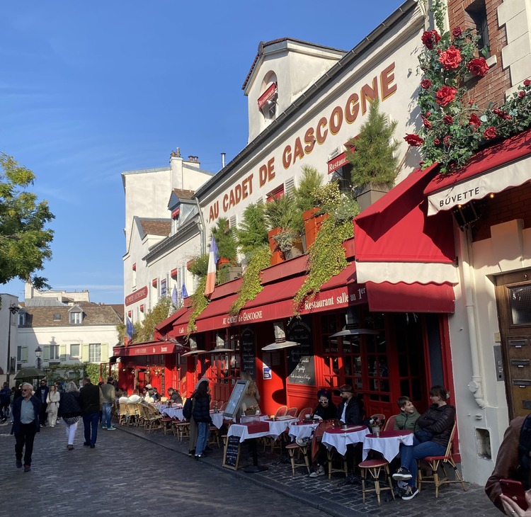 La plaza de los pintores de Montmartre, otro de los puntos que ver en París