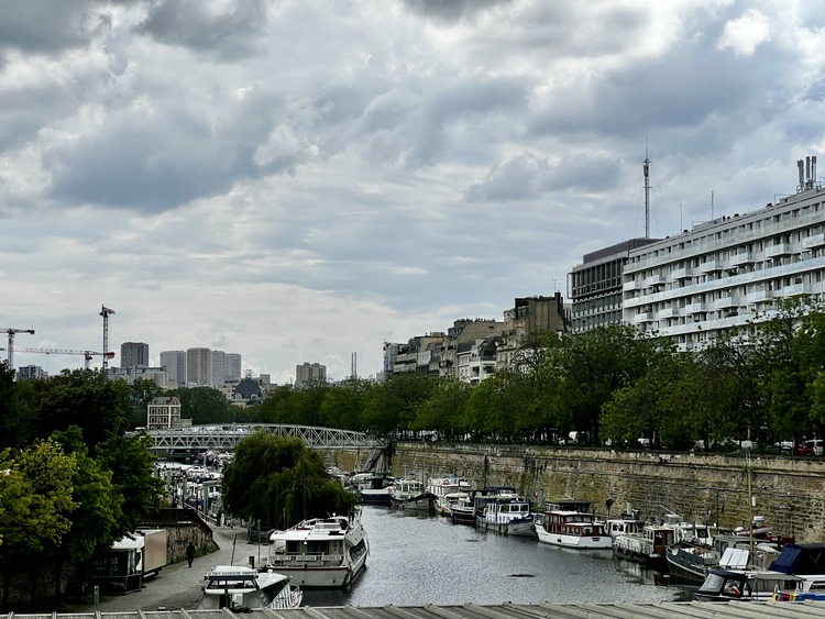 bassin de l'arsenal en París