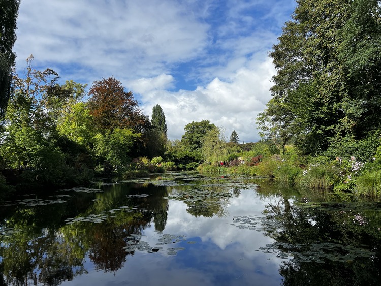 jardines de la casa de Monet en Giverny